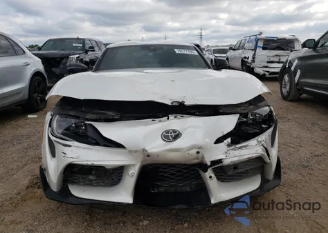 2021 Toyota Supra z USA, uszkodzony, nr VIN WZ1DB2C00MW037654